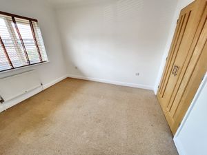Bedroom- click for photo gallery